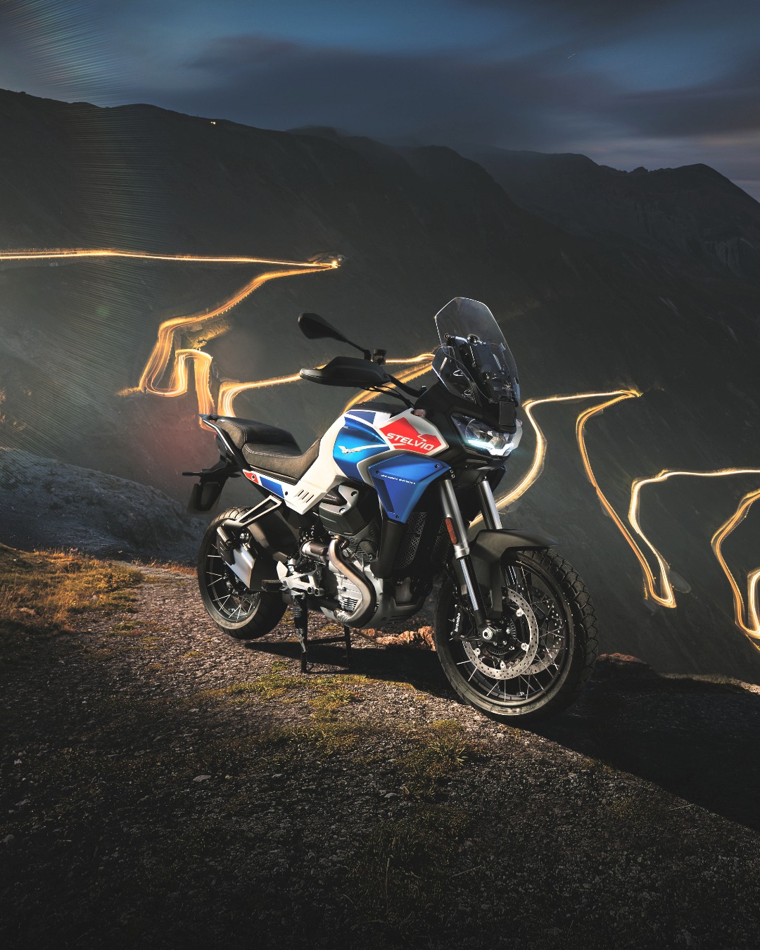 Une édition limitée et numérotée à 2 758 exemplaires, qui rend hommage au Stelvio, elle est d’ores et déjà disponible en précommande !
